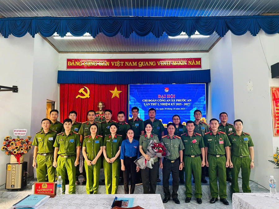 Kỷ niệm một năm thành lập là động lực để mỗi cán bộ, chiến sĩ Công an xã Phước An tiếp tục rèn luyện bản lĩnh chính trị,nâng cao trình độ chuyên môn, hoàn thành xuất sắc mọi nhiệm vụ được giao.