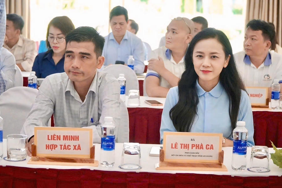Các đại biểu tham dự Hội nghị.