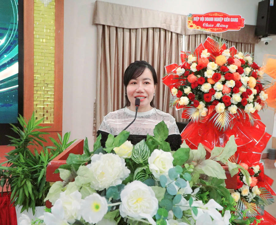 Bà Phạm Thị Như Phượng, Chủ tịch Hiệp hội Doanh nghiệp Kiên Giang, Tổng Giám đốc Công ty Cổ phần Tập đoàn CIC.