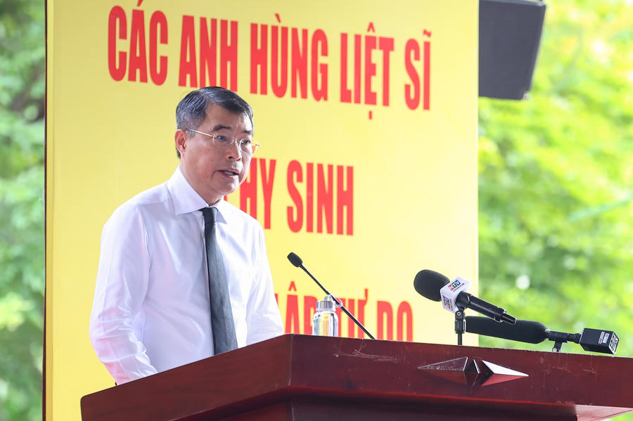 Thủ tướng Chính phủ Lê Minh Hưng phát biểu tại Lễ triển khai tìm kiếm, quy tập hài cốt liệt sĩ tại khu vực Công viên Lê Thị Riêng vào sáng 6/7. (ảnh VGP). Thủ tướng Chính phủ Lê Minh Hưng phát biểu tại Lễ triển khai tìm kiếm, quy tập hài cốt liệt sĩ tại khu vực Công viên Lê Thị Riêng vào sáng 6/7. (ảnh VGP).