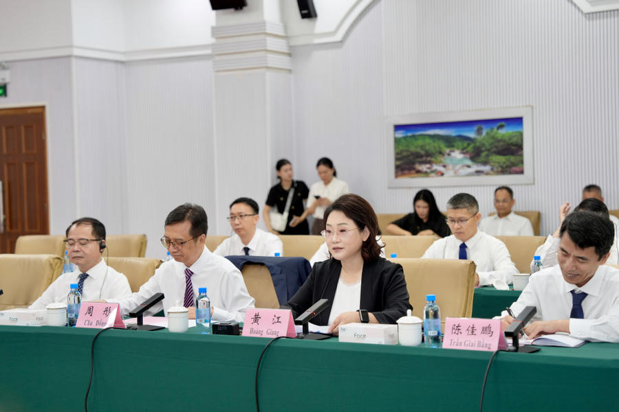 Bà Hoàng Giang, Bí thư Thành ủy Phòng Thành Cảng, khẳng định sẽ tiếp tục phối hợp chặt chẽ với tỉnh Quảng Ninh để triển khai hiệu quả các hợp tác.