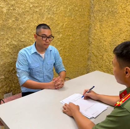 Đối tượng Trần Việt Anh.