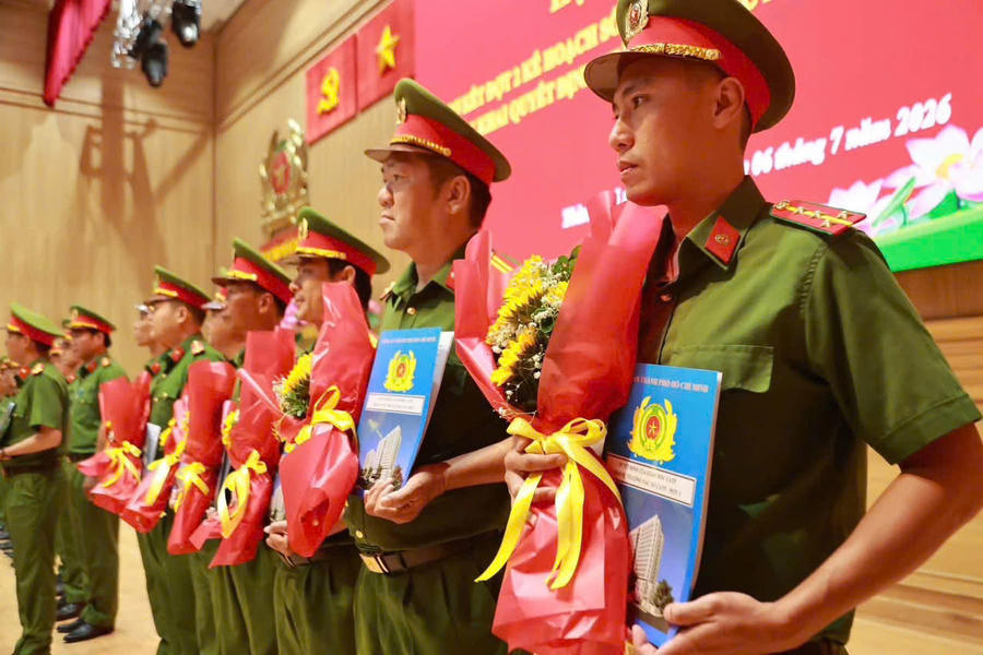 Công an TP Hồ Chí Minh tuyên dương các điển hình phong trào thi đua “Ba nhất”, phát động đợt 3 lực lượng 363. 