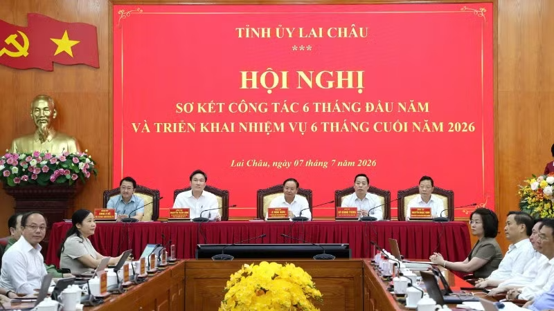 Lãnh đạo tỉnh Lai Châu tại hội nghị sơ kết 6 tháng đầu năm 2026.