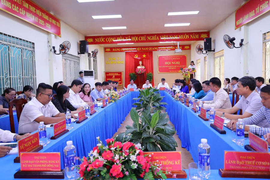 Quang cảnh hội nghị.