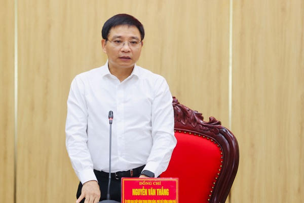 Phó Thủ tướng Chính phủ Nguyễn Văn Thắng phát biểu kết luận tại buổi làm việc.