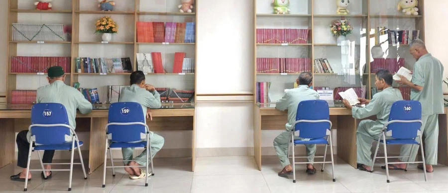 Xây dựng hình ảnh bệnh viện văn minh, hiện đại và giàu tính sẻ chia.