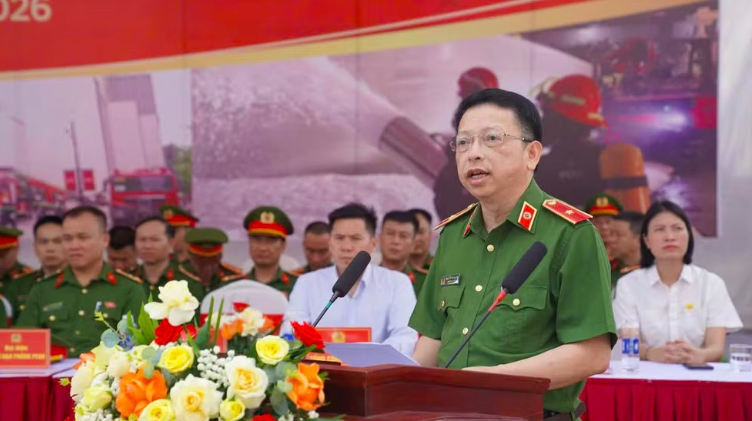 Thiếu tướng Nguyễn Hồng Ky, Phó Giám đốc Công an thành phố Hà Nội phát biểu tại buổi diễn tập.