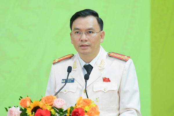 Đại tá Cù Quốc Thắng, Giám đốc Công an tỉnh Ninh Bình phát biểu tại buổi lễ kỷ niệm 80 năm Ngày truyền thống lực lượng An ninh nhân dân.
