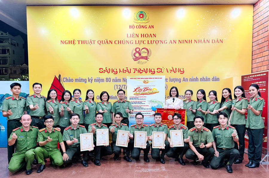 Đoàn Nghệ thuật quần chúng Công an tỉnh Cà Mau xuất sắc đạt giải B toàn đoàn tại Liên hoan Nghệ thuật quần chúng lực lượng An ninh nhân dân.