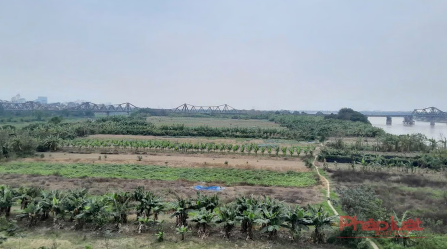 Thanh tra Thành phố sẽ tập trung tăng cường công tác thanh tra, kiểm tra nhằm góp phần phòng ngừa tham nhũng, lãng phí, tiêu cực trong việc thực hiện dự án Trục Đại lộ cảnh quan sông Hồng. (Ảnh: Như Trường).