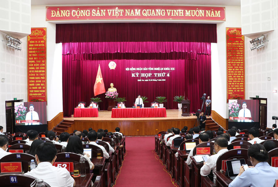 Bế mạc Kỳ họp thứ 4, HĐND tỉnh Nghệ An khóa XIX.