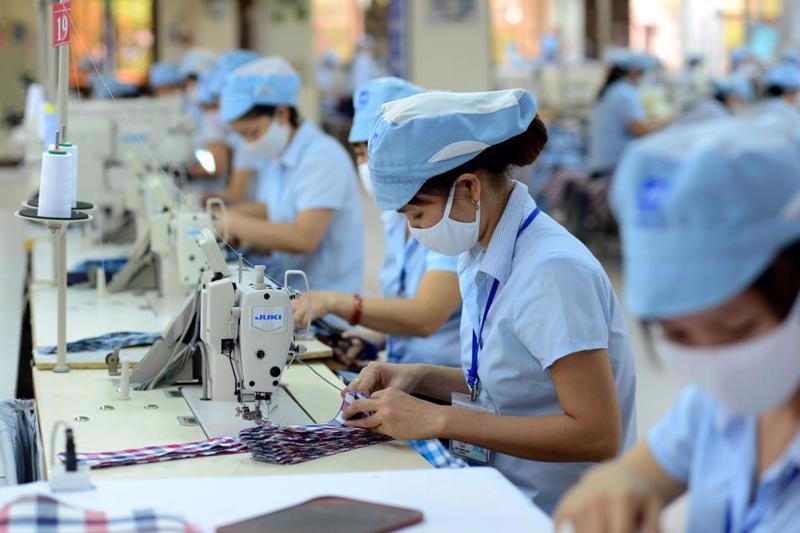 Quy định mới xử phạt vi phạm hành chính trong lĩnh vực lao động, bảo hiểm xã hội. (Ảnh minh họa: vneconomy.vn)