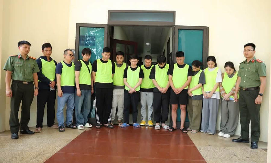 Các đối tượng bị bắt giữ.