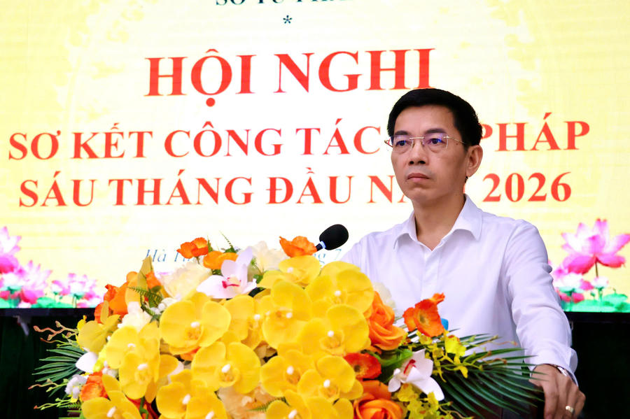 Giám đốc Sở Tư pháp Hà Tĩnh Nguyễn Quốc Tuấn kết luận hội nghị.