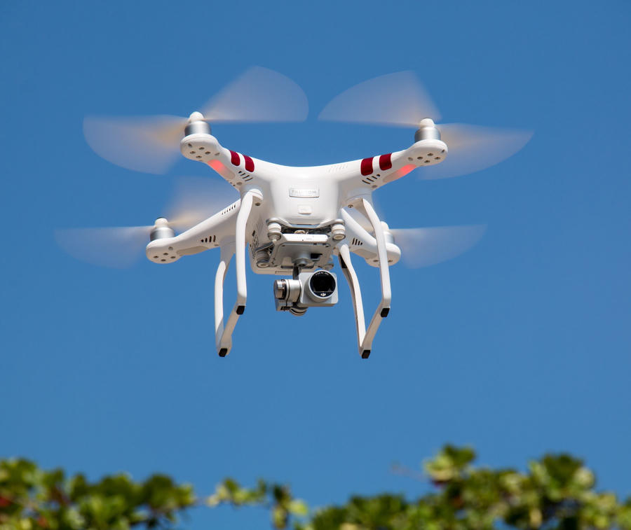Cần có giấy phép mới được bay flycam tại Việt Nam.