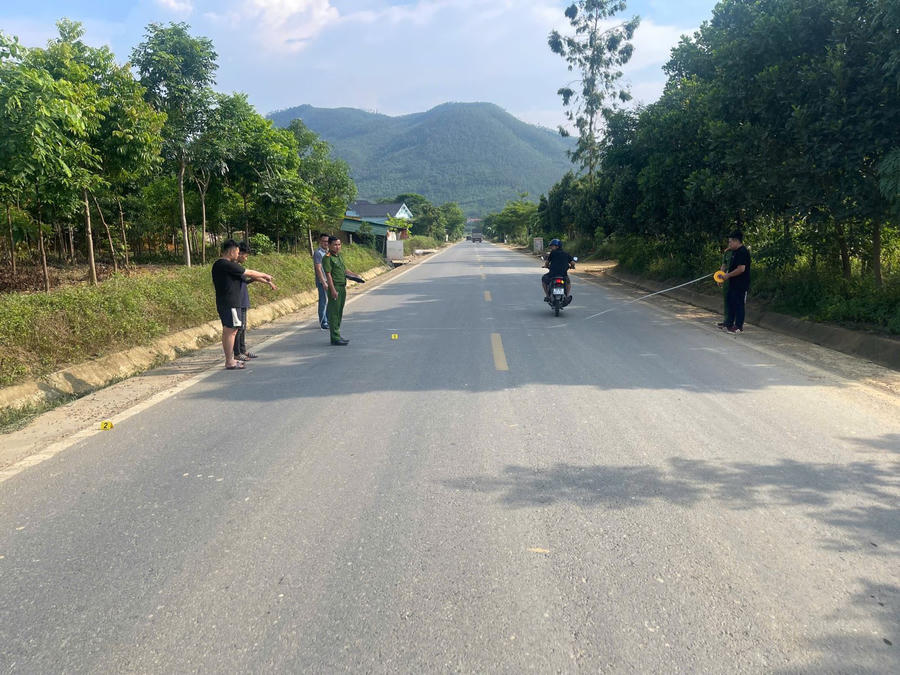 Các đối tượng tại hiện trường vụ án (Ảnh: Công an tỉnh Phú Thọ)