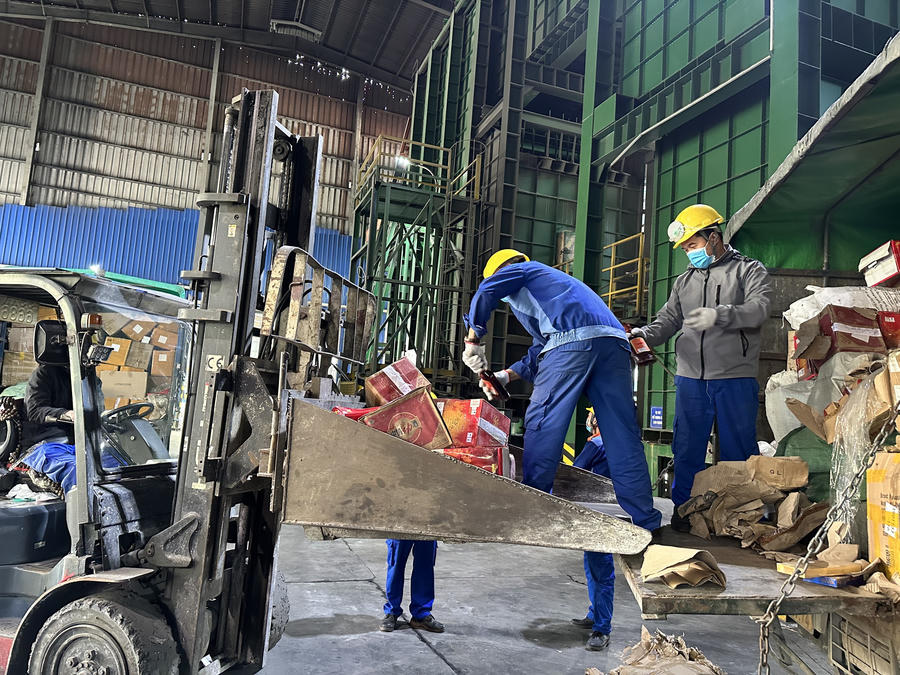 Xử phạt Công ty TNHH Thương mại và Quốc tế Tường Thịnh kinh doanh hàng hoá nhập lậu là thực phẩm (Ảnh minh hoạ).