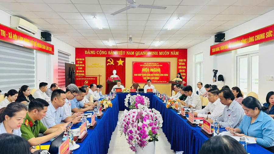 Quang cảnh hội nghị. 