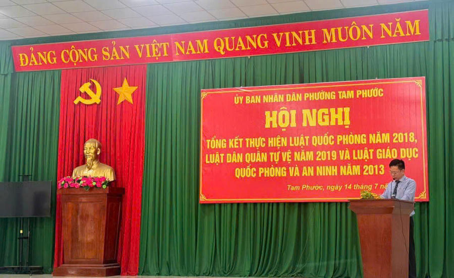 Các đại biểu phát biểu tại hội nghị.