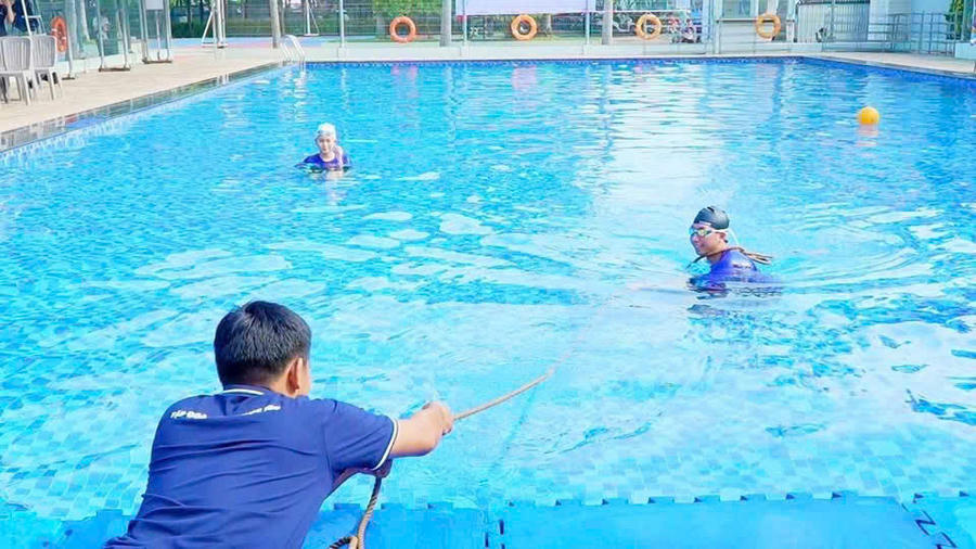 Hướng dẫn cứu người đuối nước.