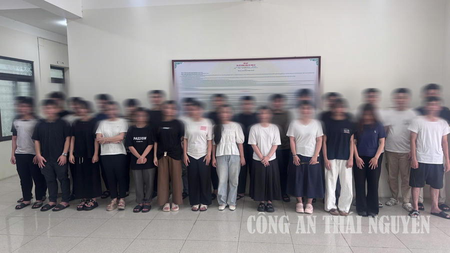 Các đối tượng làm việc trong Công ty của Lê Trung Hiếu.