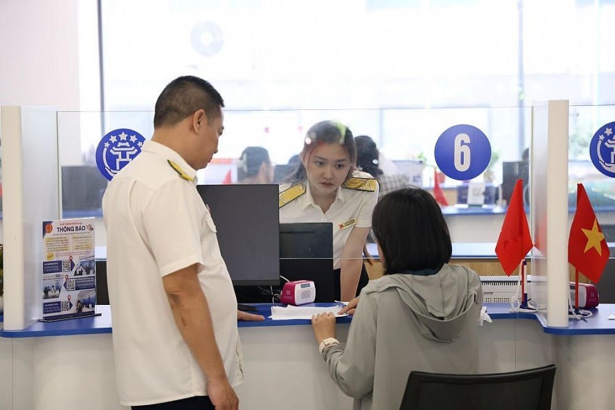 Kiên quyết xử lý phiền hà sách nhiễu trong việc tiếp nhận và giải quyết hồ sơ xác định nghĩa vụ tài chính về đất đai. Ảnh: GĐT Kiên quyết xử lý phiền hà sách nhiễu trong việc tiếp nhận và giải quyết hồ sơ xác định nghĩa vụ tài chính về đất đai. Ảnh: GĐT