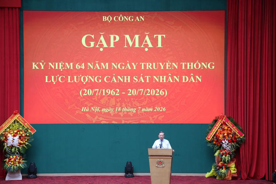 Đồng chí Tổng Bí thư, Chủ tịch nước Tô Lâm phát biểu tại buổi gặp mặt. (Ảnh: dangcongsan.vn)