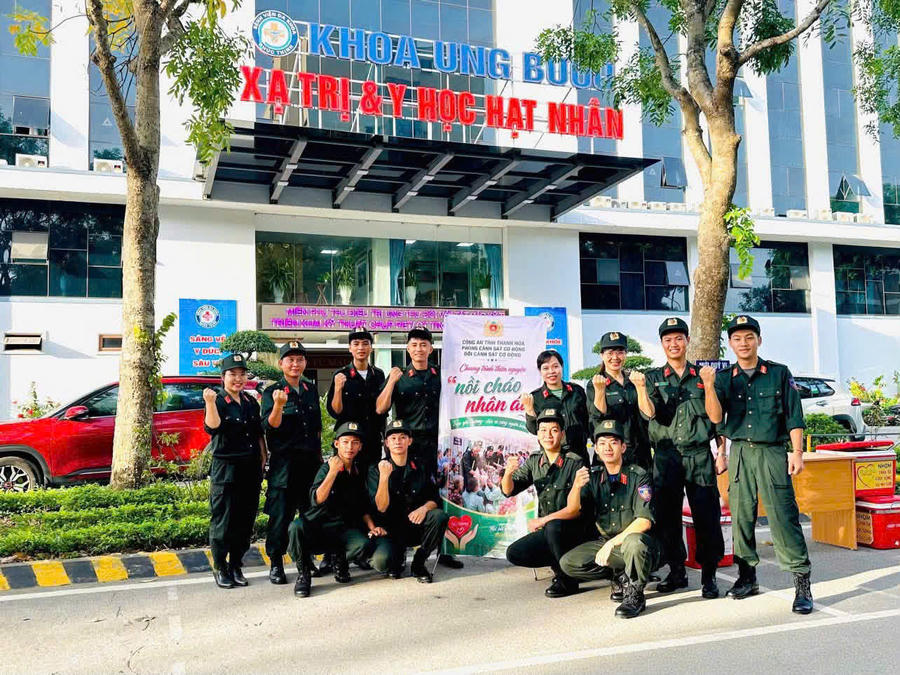 "Nồi cháo nhân ái”: Lan tỏa nghĩa tình của chiến sĩ Cảnh sát cơ động Thanh Hoá.