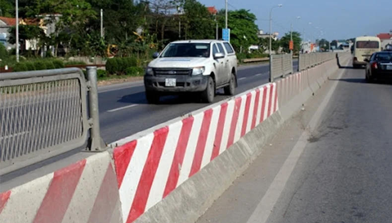 Bộ Xây dựng thông tin việc kiến nghị mở dải phân cách tại khu vực Tàu Bay trên tuyến Quốc lộ 1A (Ảnh minh hoạ)