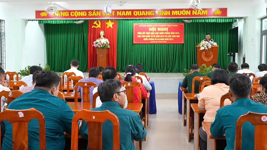Quang cảnh hội nghị.