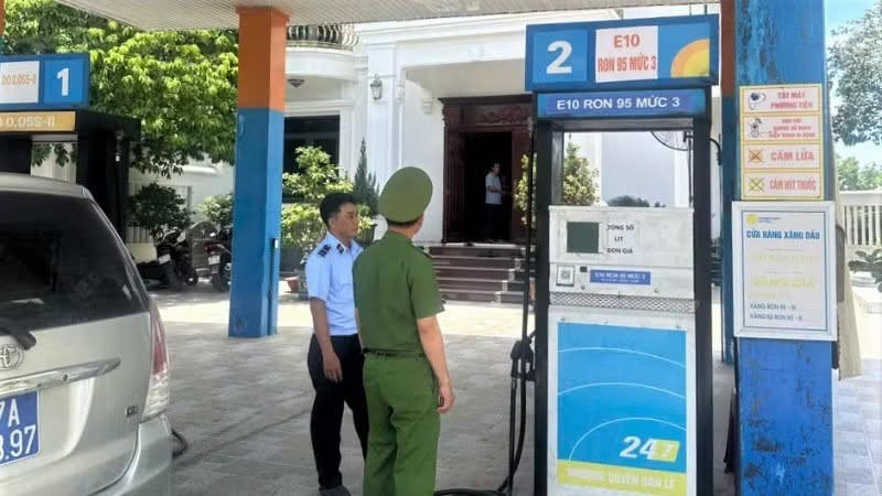 Xử lý nghiêm doanh nghiệp tự ý điều chỉnh giá xăng dầu.