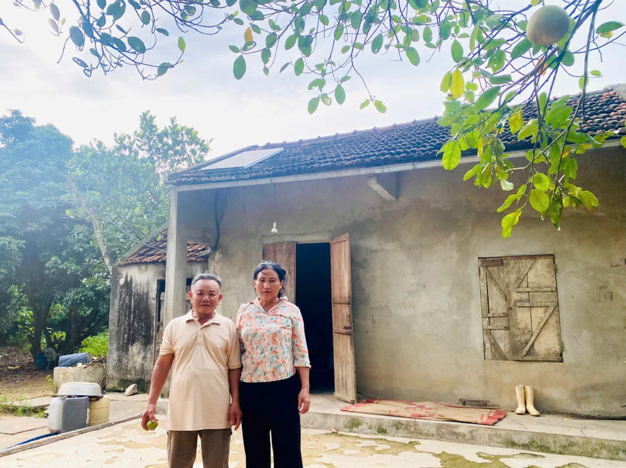Vợ chồng ông bà Trần Dung và Nguyễn Thị Thanh.