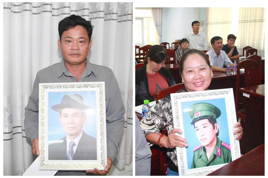 Thân nhân các gia đình liệt sĩ xúc động khi nhận ảnh chân dung được phục dựng sau nhiều năm.