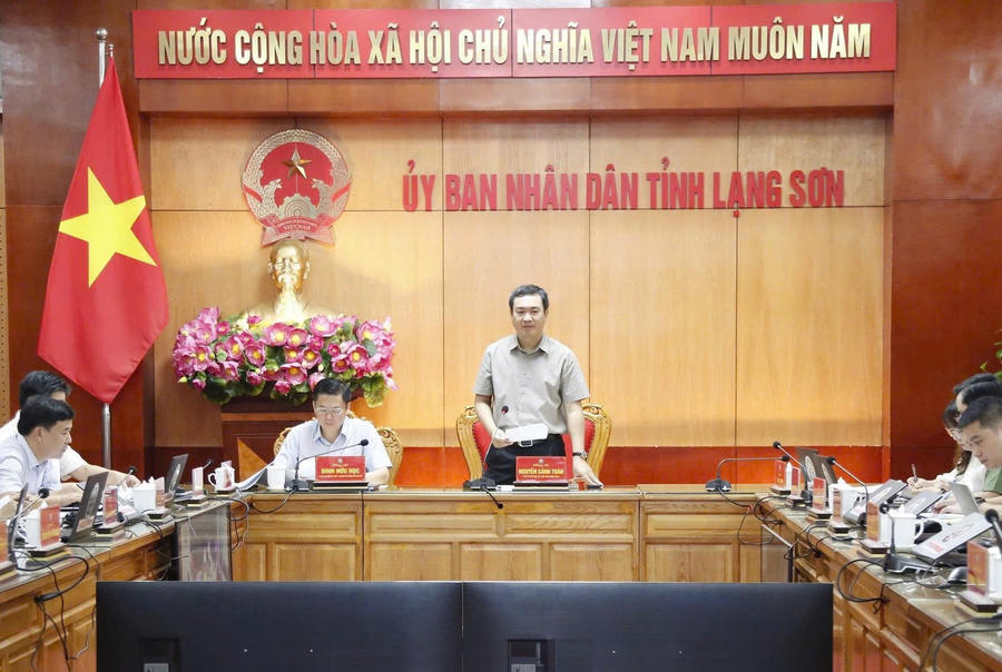 Chủ tịch UBND tỉnh Lạng Sơn Nguyễn Cảnh Toàn chủ trì cuộc họp về tiến độ giải ngân vốn đầu tư công năm 2026. Ảnh: Báo Lạng Sơn.