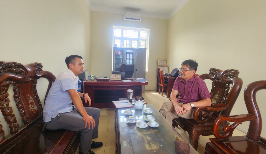 Ông Nguyễn Văn Khiên, (Chủ tịch UBND xã Cao Dương, huyện Lương Sơn, tỉnh Hoà Bình cũ) nay đã nghỉ hưu làm việc với phóng viên báo pháp luật việt nam vào ngày 26/6/2024.