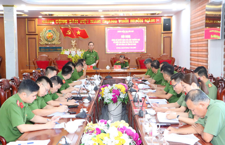 Quang cảnh Hội nghị công bố quyết định kiểm tra công tác PCCC và CNCH đối với Công an tỉnh Cà Mau.