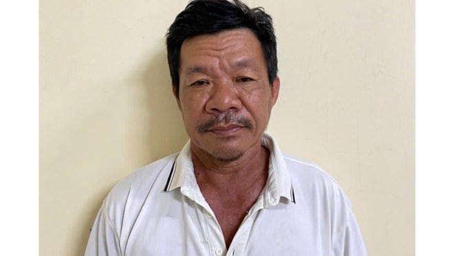 Mới dùng cây dao mang theo chém vào người bà D. gây thương tích với tỉ lệ tổn thương cơ thể 51%. Ảnh: Công an cung cấp