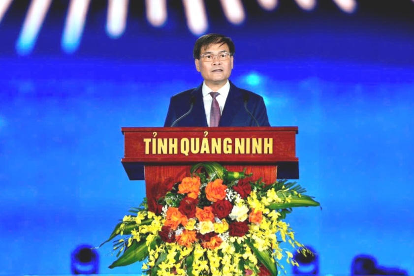 Chủ tịch UBND tỉnh Quảng Ninh Bùi Văn Khắng phát biểu tại chương trình.