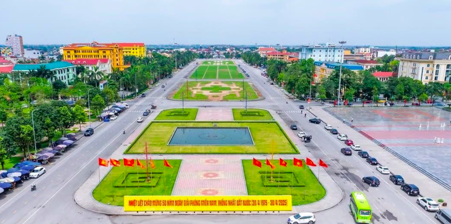 Kinh tế - xã hội của Tỉnh tiếp tục đạt nhiều kết quả rất tích cực, đứng thứ 5/34 địa phương. Một góc địa phương nhìn từ trên cao. Ảnh: TT Hưng Yên