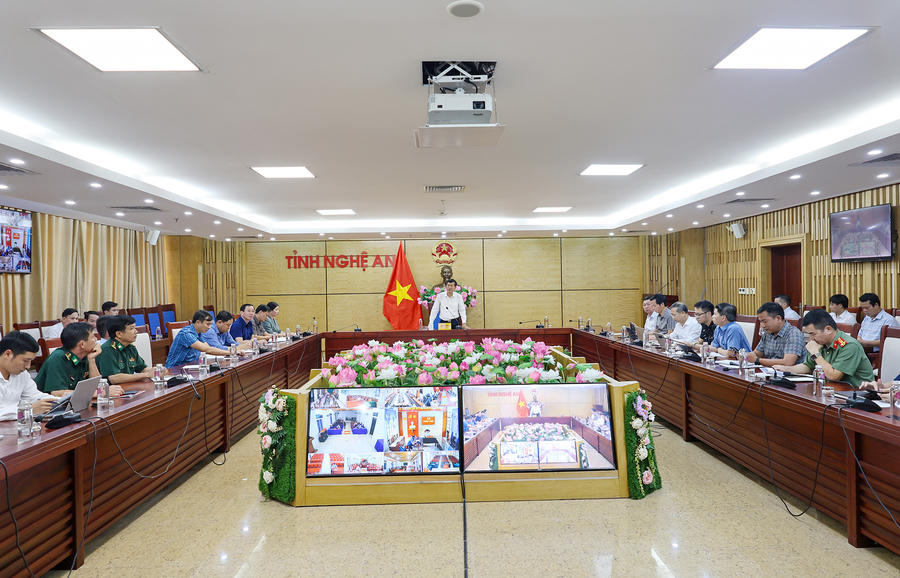 Phấn đấu về đích đúng tiến độ.