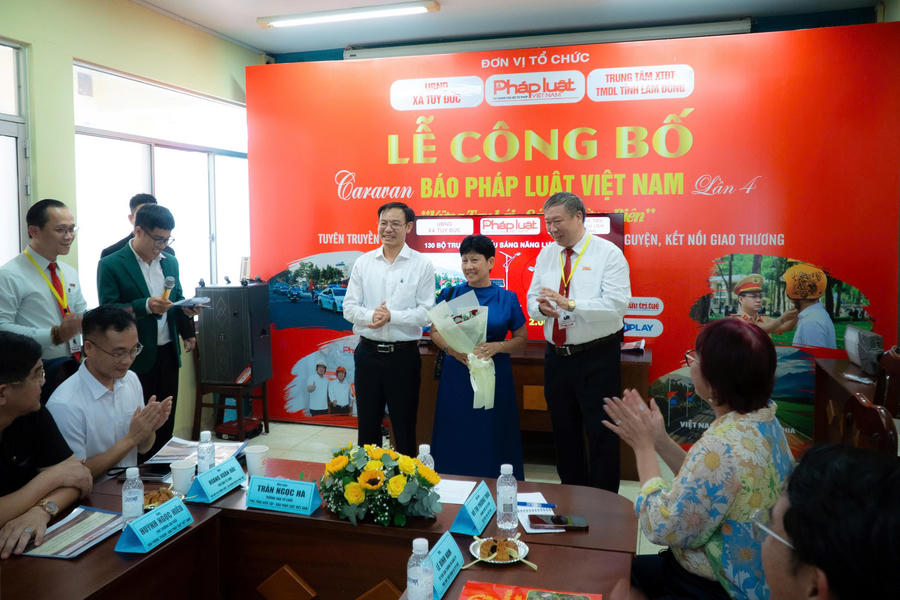 Ban Tổ chức cũng ghi nhận, gửi lời cảm ơn tới sự đồng hành tích cực của đông đảo doanh nghiệp, mạnh thường quân cho Chương trình.