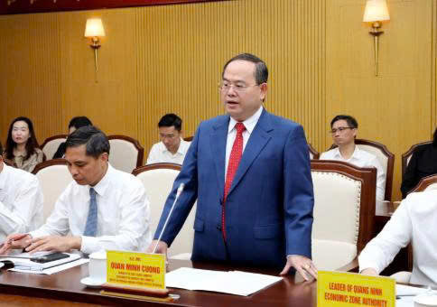 Ông Quản Minh Cường, Ủy viên Trung ương Đảng, Bí thư Tỉnh ủy, Trưởng Đoàn ĐBQH tỉnh phát biểu tại buổi tiếp.