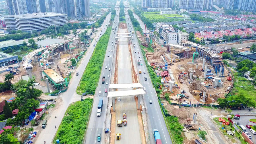 Dự án nút giao khác mức giữa đường Vành đai 3,5 với Đại lộ Thăng Long (xã An Khánh, TP Hà Nội) đang dần thành hỉnh. (Ảnh: IT)