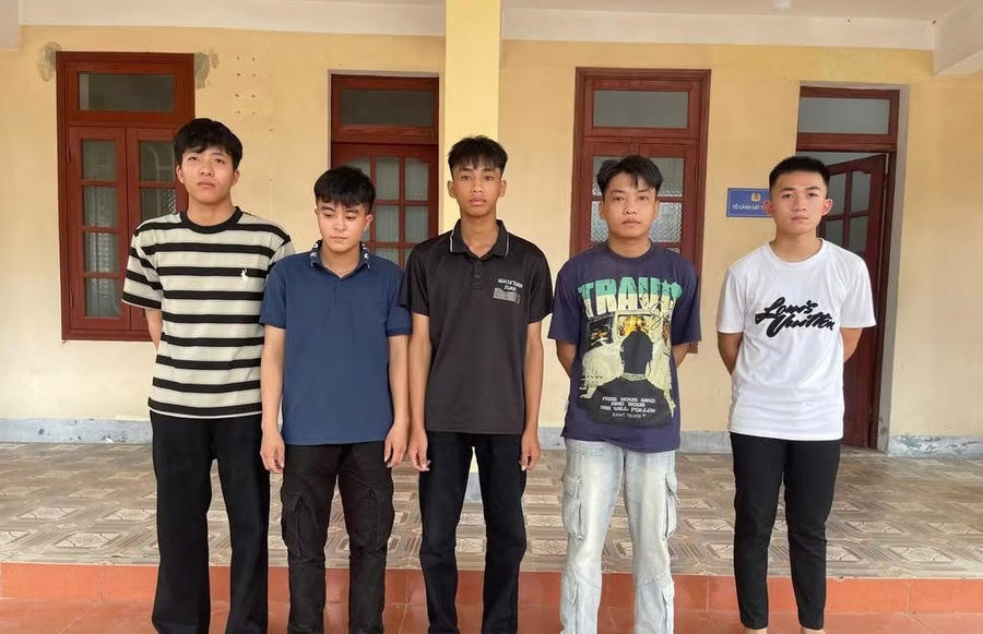 Nhóm đối tượng còn ở độ tuổi vị thành niên - Ảnh VKSND Hà Tĩnh.
