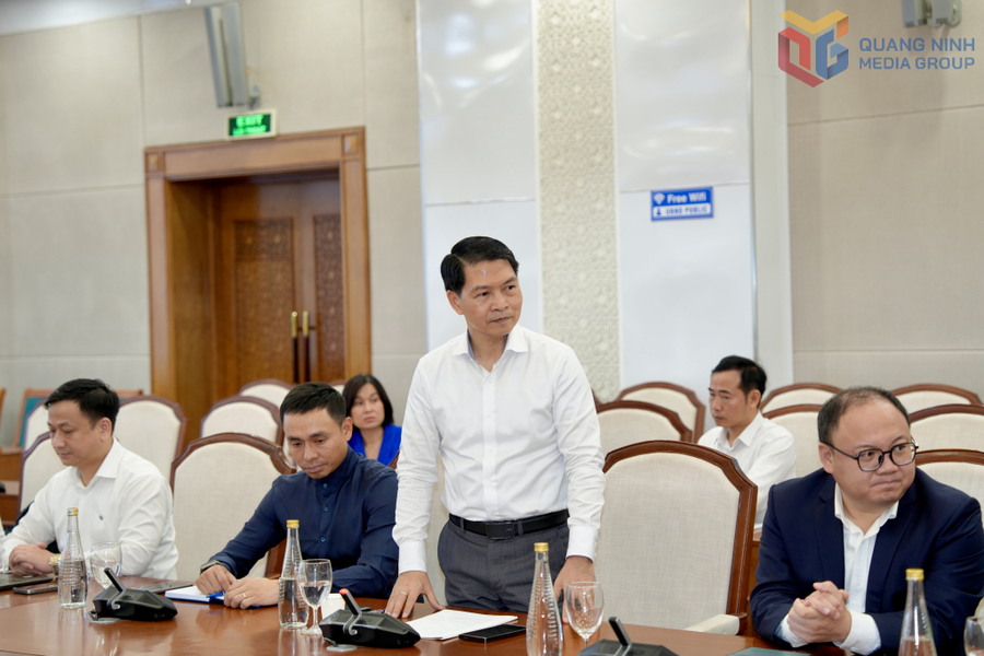 Đại diện Liên danh nhà đầu tư phát biểu.
