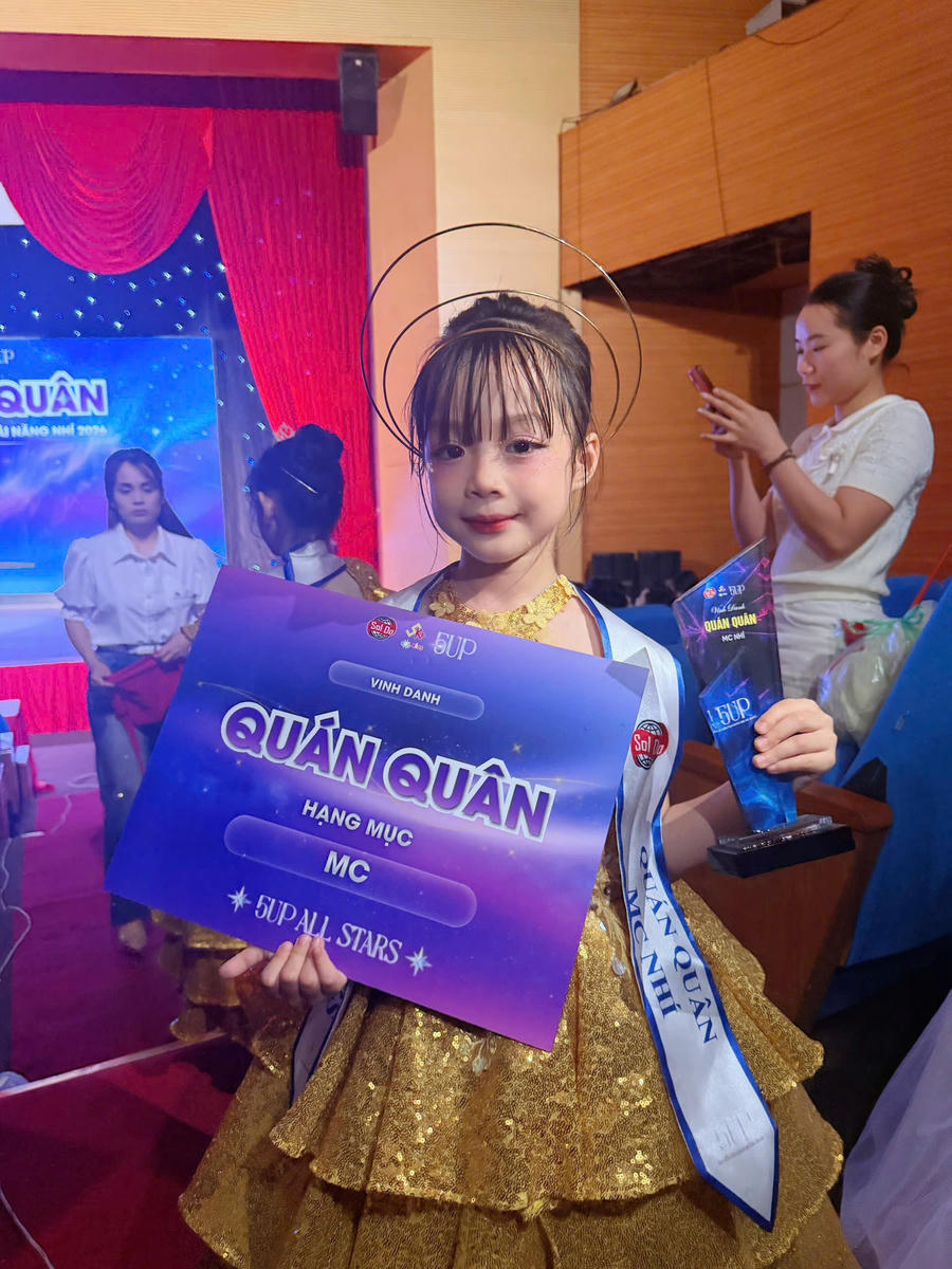 Một trong 2 thí sinh Nguyễn Lan Phương và Triệu Nhã An đã xuất sắc giành được 2 vé vàng danh giá, trở thành những gương mặt nổi bật của đoàn Lạng Sơn tại mùa giải năm nay.