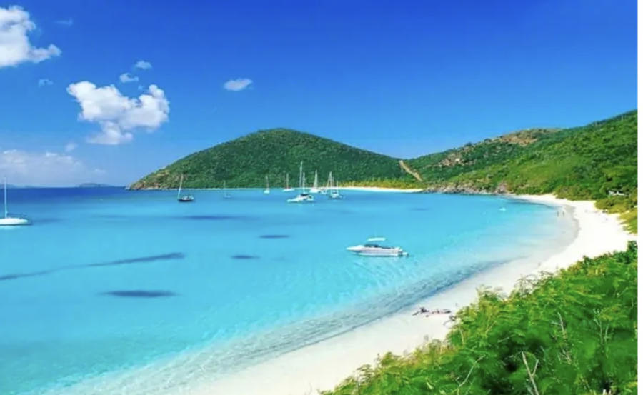 Việt Nam may mắn sở hữu hơn 3.260 km bờ biển chạy dọc qua 28 tỉnh, thành phố, với những tuyệt tác thiên nhiên nổi tiếng thế giới như Hạ Long, Cát Bà, Đà Nẵng, Nha Trang... Ảnh minh họa/nguồn InT