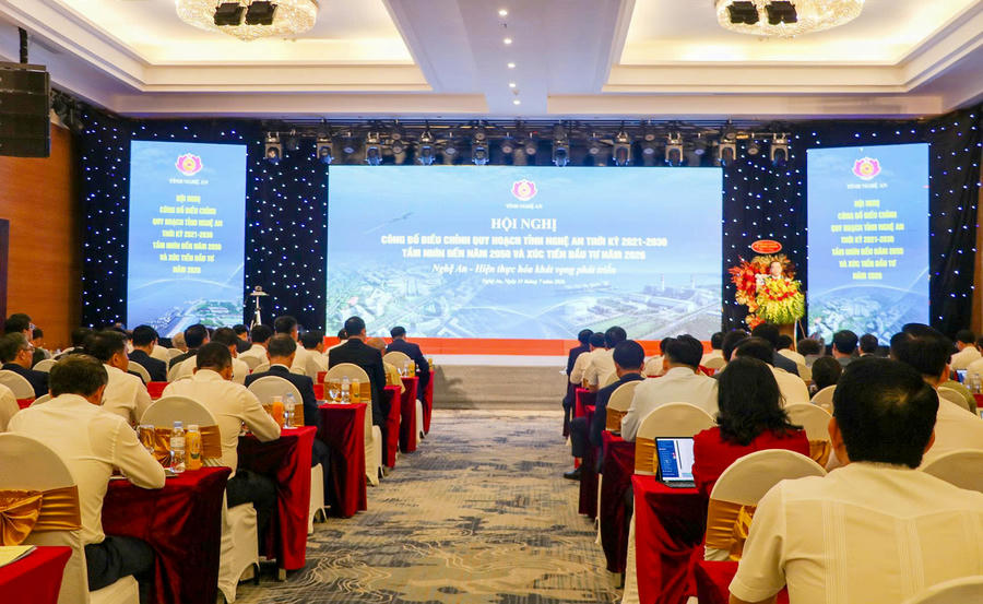 Toàn cảnh hội nghị.