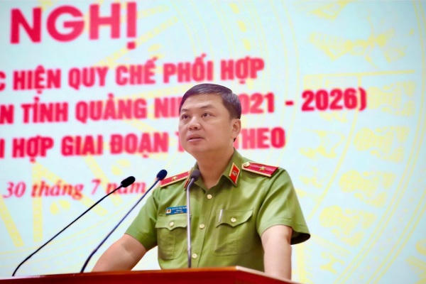 Thiếu tướng Nguyễn Tiến Trung, Uỷ viên Ban Thường vụ Tỉnh uỷ, Giám đốc Công an tỉnh phát biểu.